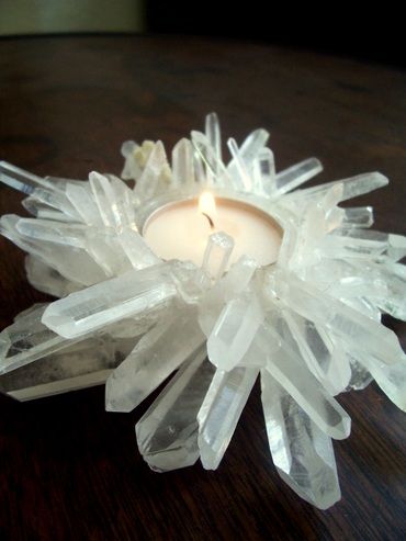 Quartz candle holder. inspiration. need epoxy. planning on making a planter for an air plant. Quartz Candle, Quartz Candle Holder, Crystals For Manifestation, Diy Candle Holders, Tea Light Candle Holder, Crystal Candle, Crystal Candle Holder, Diy Holder, One Candle