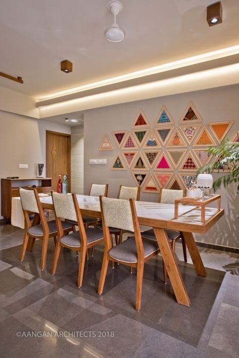 Dining Area Design India, Dining Hall Wall Decor, Dining Area Painting Ideas, Frames For Dining Room Wall Decor, Wall Art Dinning Room Inspiration, Dining Room Framed Art, Creative Wall Decor Ideas Living Room, Dining Area Wall Design Modern, Dining Space Wall Decor