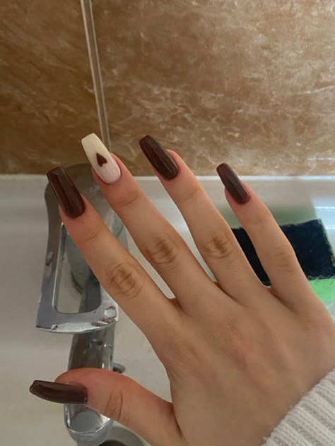 Brown Acrylic Nails, Fake Nails Designs, Beauty Boost, Edgy Nails, Simple Gel Nails, Grunge Nails, Casual Nails, Spring Nail Designs, Brown Nails