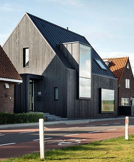 Black Houses, North Shields, House Cladding, Dutch House, Dark House, Casa Container, Timber Cladding, Timber House, Modern Barn