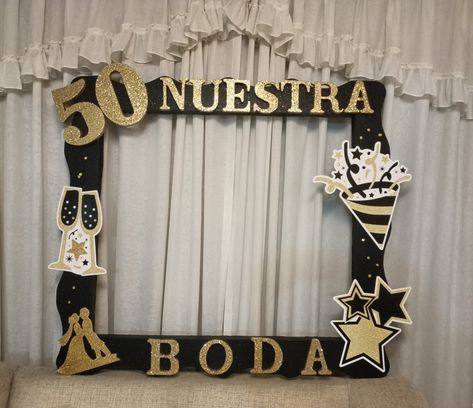 Marco para fotos en Bodas de Oro 50 Aniversario De Bodas Ideas, Graduation Photo Frame, Bridal Shower Photo Prop, 50th Wedding Anniversary Party, Anniversary Frame, Bridal Shower Photos, Wedding Anniversary Party, 50th Wedding Anniversary, 50th Wedding