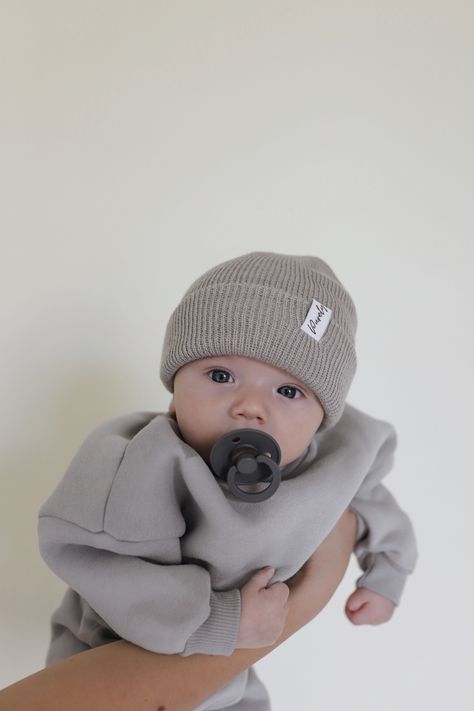 Baby Outfits Boy, Muka Lelaki, Mom And Baby Outfits, Happy Love Day, Baby Tumblr, Love Day, Bow Headbands, Foto Baby