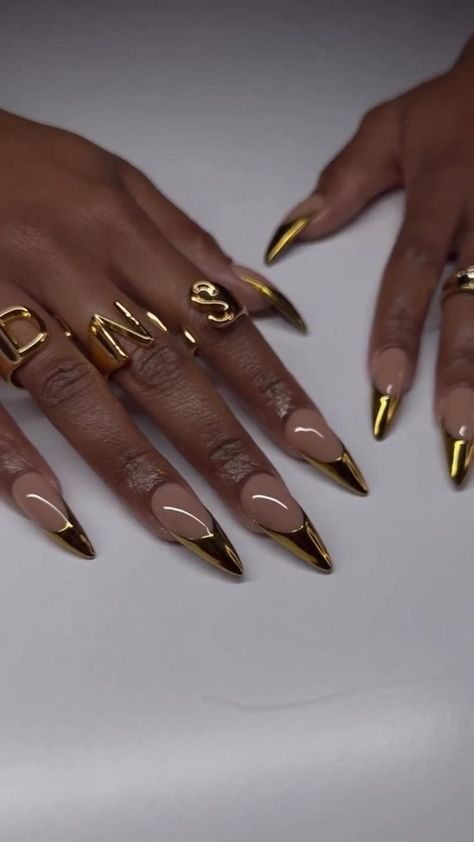 Gold Almond Acrylic Nails, Acrylic Nails 3d, Minimalistic Nails, Gold Tip Nails, Almond Acrylic, Nails 3d, Sassy Nails, Fancy Nails Designs, Work Nails