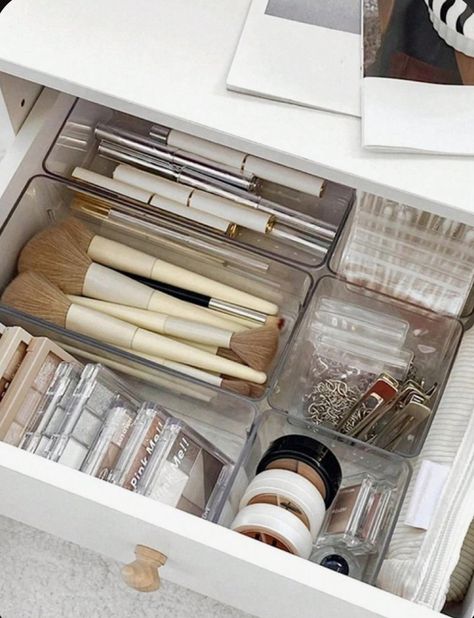 Makeup Vanity Organization, Makeup Organizer Drawer, Clear Vanity, Makeup Cabinet, Organized Bedroom, Notes Storage, Bathroom Drawer Organization, Vanity Organizer, Makeup Drawer Organization