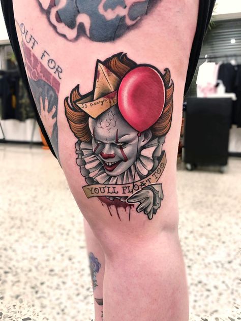 Tim Curry Pennywise Tattoo, Legacy Tattoo, Pennywise Tattoo, Monster Tattoo, Traditional Tattoo Inspiration, Balloon Tattoo, Clown Tattoo, Cartoon Character Tattoos, Red Ink Tattoos