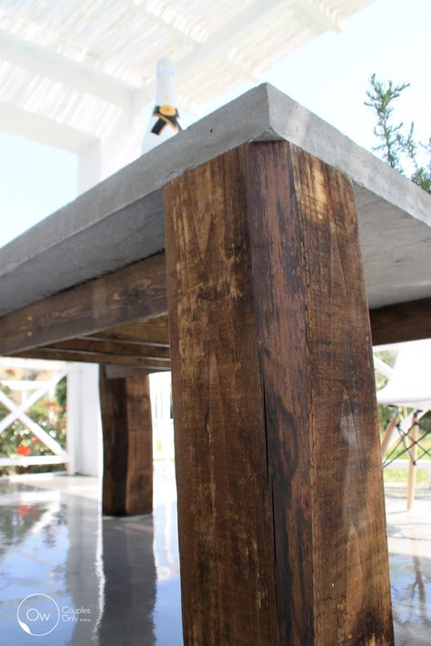 Concrete Wood Table, Concrete Table Dining, Diy Concrete Dining Table, Concrete Table Outdoor, Concrete Tables Outdoor, Concreate Dining Table, Wood And Concrete Table, Cement Table With Wood, Outdoor Concrete Dinner Table