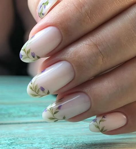 Lavender Nails, Floral Nail Designs, Floral Nail, Bride Nails, Neutral Nails, Bridal Nails, Minimalist Nails, Floral Nails, Chic Nails