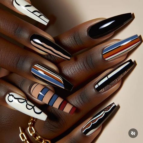 Classy Black Nails, Almond Nails Designs Summer, Pedicure Designs Toenails, Queen Nails, Finger Art, Nubian Queen, Acrylic Nail Set, Pedicure Designs, Nail Pops