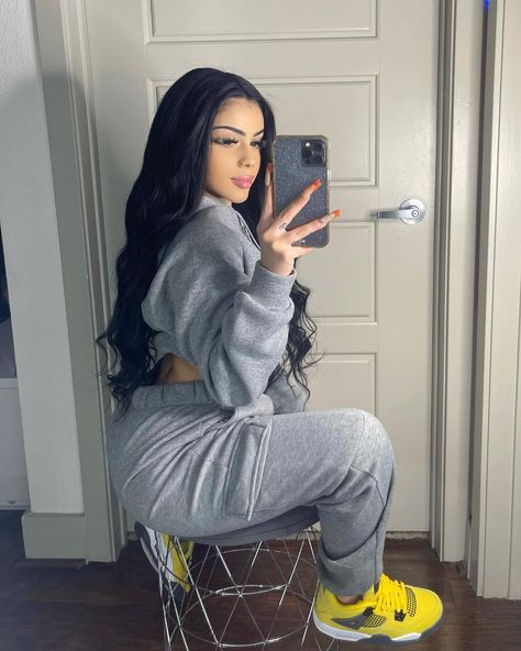 STACEY ROSADO🇵🇷 on Instagram: “1:10 AM” Stacey Giann, Stacey Rosado, Cute Office Outfits, Looks Hip Hop, Cold Outfits, Cute Lazy Day Outfits, Tomboy Style Outfits, Lazy Day Outfits