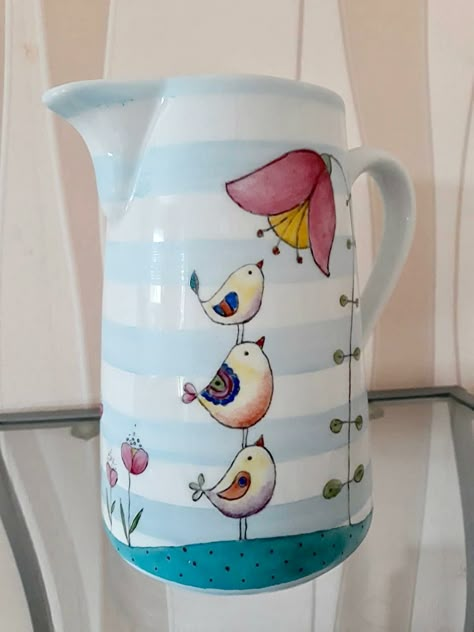 Pitcher Painting Ideas, Fashion Design Classes, Painted Pots Diy, Flower Pot Crafts, Horse Drawing, Pottery Crafts, Ceramics Ideas Pottery, Ceramic Teapots, Painted Pots