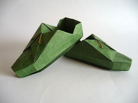 06 Shoes - Andrey Ermakov3 by Ferorigami Origami Shoes, Art Diary, Costume Design, Origami, Quick Saves, Art, Design