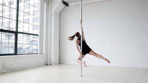 Juliet Spin + Pirouette + Back Arch + Flamingo Pose - Pole Dance Tutorial Tango Dance Photography, Spin Chair, Beginner Pole, Pole Dancing Quotes, Back Arch, Pole Fitness Inspiration, Dancing Poses, Pole Dancing Videos, Dance Tutorials