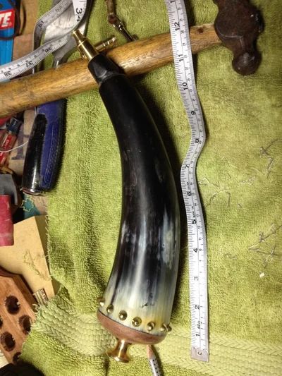 How to Make a Powder Horn : 7 Steps - Instructables Reloading Data, Possibles Bag, Scrimshaw Art, Cow Stuff, Leather Working Projects, Colonial Life, Antler Crafts, Rustic Inspiration, Powder Horn