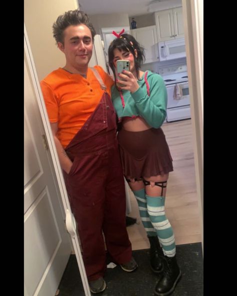 Couples costume, wreck it Ralph couples costume, vannelope von Schweetz costume Wreck It Ralph Vanellope Cosplay, Penelope And Wreck It Ralph Costume, Wreck It Ralph Couple Costumes, Penelope Van Sweets Costume, Venelope Costume Diy, Vanelope Von Sweet Costume, Venelope Von Schweetz Cosplay, Wreck It Ralph And Vanellope Costume, Penelope Von Schweetz Costume