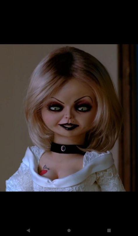 Tiffany Valentine Quotes, Chucky Wife, Jennifer Tilly Chucky, The Bride Of Chucky, Chucky Pfp, Cool Wallpapers For Computer, Chucky Makeup, Diamond Chains For Men, Tiffany Bride Of Chucky