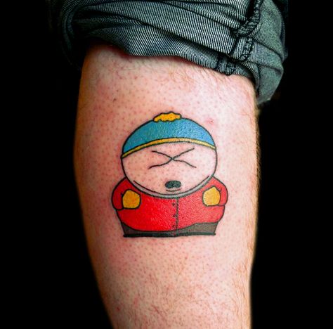 Cartman from South Park calf tattoo Southpark Tattoo Ideas, Southpark Tattoo, South Park Tattoo, Simple Tats, Hyper Realistic Tattoo, Timeless Tattoo, Wicked Tattoos, Geek Tattoo, Cute Little Tattoos