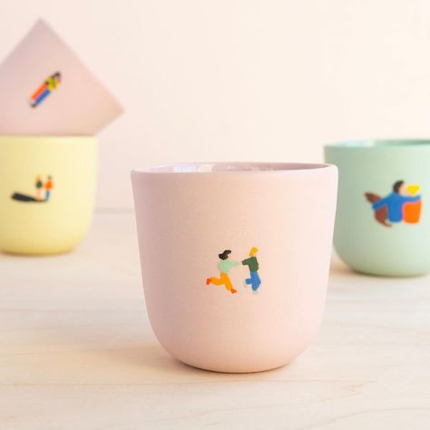 New ceramics from French brand @toptop_ceramique . Each piece is handmade and carefully hand painted. Let me tell you it was NOT easy to pick out which designs to go with. Each one is SO precious. We have these in 2 sizes! The small cups feature animals while the larger cups feature tiny figures. 🚶🏻‍♀️ Paint Mug Ideas, Mug Art Paint, Small Ceramic Ideas, Pottery Painting Inspiration, Cup Painting Ideas, Underglaze Ideas, Tiny Ceramics, Ceramic Illustration, Cup Painting