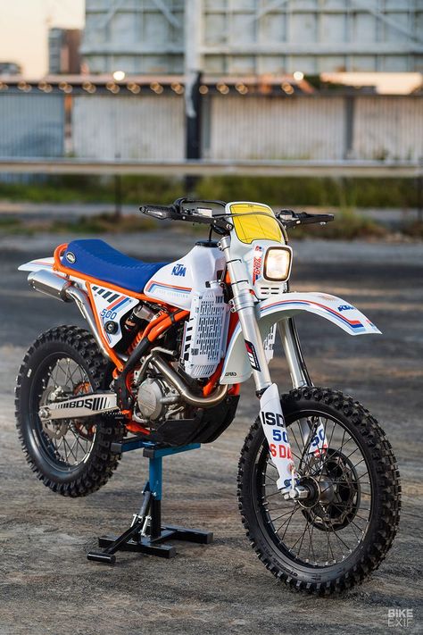 Custom KTM 500 EXC Six Days Dirt Bike Enduro, Vintage Enduro Motorcycles, Vintage Dirt Bikes, Ktm Dirt Bikes Wallpaper, Ktm Enduro Motocross, Ktm 500 Exc, Enduro Motorcycles, Ktm Enduro, Trail Vintage