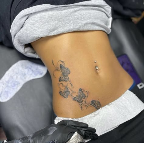 Tattoo Stomach, Back Profile, Stomach Tattoos Women, Belly Tattoos, Hand Tattoos For Girls, Cute Hand Tattoos, Pretty Hand Tattoos, Butterfly Tattoos For Women, Cute Tats