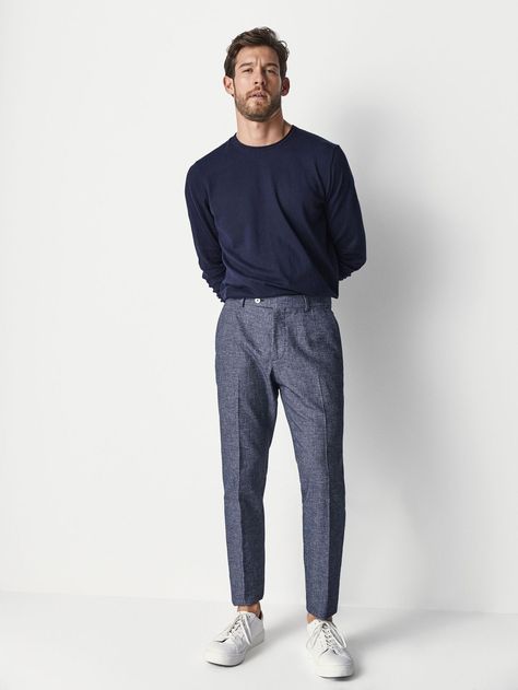 Handsome Men Quotes, Handsome Style, Minimalist Fashion Men, Men Fashion Casual Outfits, Grey Pants, Mens Casual Outfits, Mens Street Style, Massimo Dutti, Mens Trousers