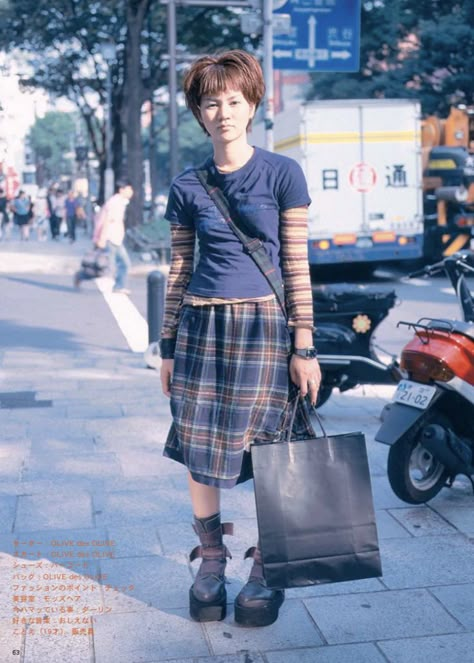 Yotsuba Core Outfits, 90s Japan Fashion, Fruits Magazine, Japanese Street Style, 일본 패션, Japanese Street, Japanese Street Fashion, J Fashion, Harajuku Fashion