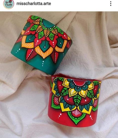 Painted Pots Ideas, Pottery Plant Pots, Folk Art Decor, Flower Pot Art, Diy Pottery Painting, Terracotta Flower Pots, Painted Plant Pots, Painted Pots Diy, Pot Art