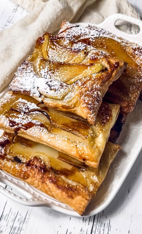 Sweet Puff Pastry with Pear - Meghan It Up Pear Puff Pastry Recipes, Pear Pastry, Puff Pastry Pear, Fall Pastries, Sweet Puff Pastry, Caramelized Pear, Puff Pastry Recipes Dessert, Puff Dessert, Pastries Recipes Dessert