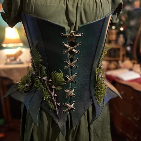 Dryad Cosplay, Flower Zombie, Korok Cosplay, Leaf Corset, Druid Cosplay, Dryad Costume, Druid Witch, Ren Faire Dress, Ren Faire Outfits