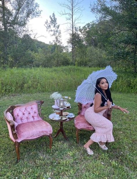 Girly Nature Aesthetic, Aka Outfits, Tea Party Photoshoot, Tea Party Attire, Diy Tea Party, Hot Halloween Outfits, 21st Birthday Photoshoot, Beautiful Photoshoot Ideas, Party Photoshoot