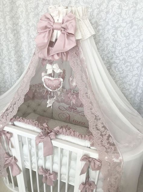 Cute Crib Ideas, Baby Bed Pillows, Coquette Nursery, Luxury Baby Crib, Luxury Baby Nursery, Baby Girl Crib Bedding Sets, Cozy Baby Room, Nursery Bassinet