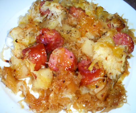 Smoked Sausage, Apples and Sauerkraut | Food.com Slow Cooker Sausage, Sausage Sauerkraut, Sauerkraut Recipes, Apple Sausage, Paleo Crockpot, Smoked Sausage, Granny Smith, Sausage Recipes, Apple Recipes