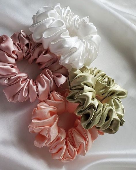 Scrunchies Photography Ideas, Scrunchie Photoshoot Ideas, African Print Skirt Ankara Styles, Pastel Scrunchies, Beauty Treatments Skin Care, Scrunchie Styles, Diy Hair Accessories Ribbon, Accessories Business, Reel Ideas