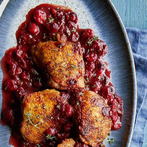 Cranberry-Balsamic Chicken Thighs Dinner Recipes For Winter, Balsamic Chicken Thighs, Balsamic Vinegar Chicken, Recipes For Winter, Easy Breakfast Brunch, Eating Well Recipes, Healthy Chicken Dinner, Lunch Appetizers, Balsamic Chicken