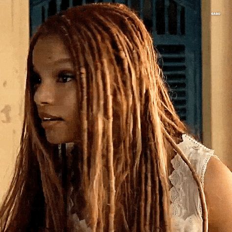 Halle Bailey Little Mermaid, Little Mermaid Live Action, Feminine Face, I Love Being Black, Big Brown Eyes, Chloe X Halle, Halle Bailey, Lois Lane, Beautiful Gif