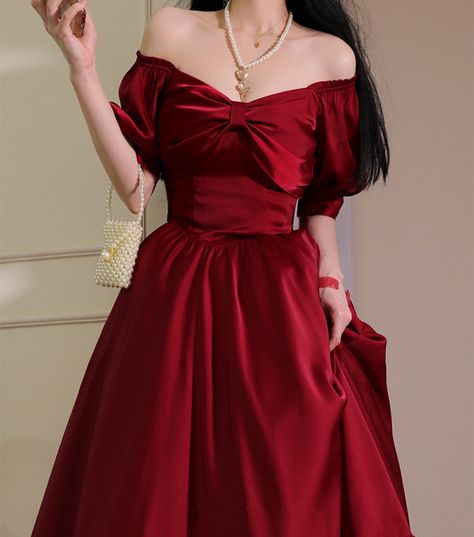 Red Aesthetic Dress, Princess Dress Aesthetic, Red Princess, Vintage Red Dress, Op Dress, Classic Lolita, Aesthetic Dress, Red Dresses Classy, Red Dress Outfit