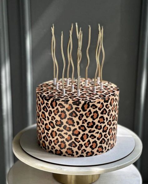 Cheetah Birthday Cakes, Cheetah Print Cakes, Leopard Cake, Leopard Print Cake, Tiger Cake, 12th Birthday Cake, Candles Cake, Mini Cakes Birthday, Topper Wedding