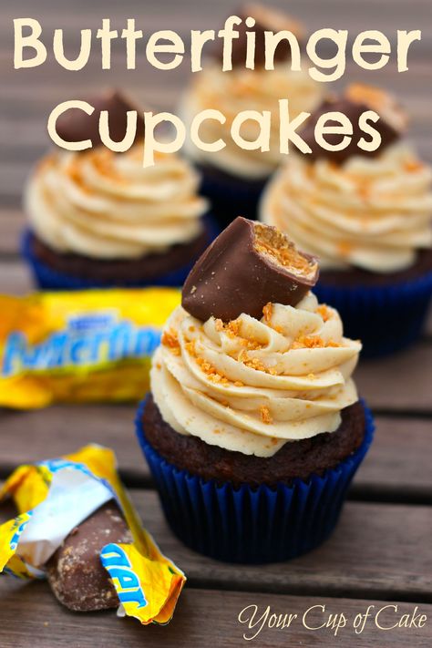 Butterfinger cupcakes Mm Cupcakes, Butterfinger Cupcakes, Easy Cupcake Recipes, Cake Stuff, Easy Cupcakes, Dessert Cupcakes, Yummy Cupcakes, Yummy Sweets, Food Cakes