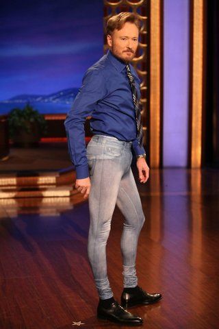 LOL Conan in jeggings is one of the best things I have ever seen. Jon Stewart, Fashion Terms, Stephen Colbert, Lenny Kravitz, Nerd Girl, Mick Jagger, Jimmy Fallon, Snl, A Tv