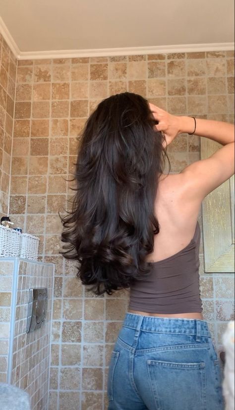 Wavy Blowout Hairstyles, Blowout Aesthetic Hair, Long Layers On Dark Brown Hair, Armpit Length Haircut Face Framing, Dark Brown Hair With Lots Of Layers, Blowout Hair Dark Hair, Dark Hair Blowout Styles, 80s Blowout Hair Brunette, Dark 90s Hair