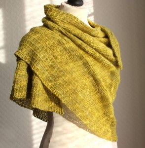 Mayhem Shawl Knitting Scarf, Yarn Patterns, Scarf Patterns, Shawl Knitting Patterns, Shawl Patterns, Shawl Pattern, Dk Yarn, Diy Knitting, Knitted Shawls