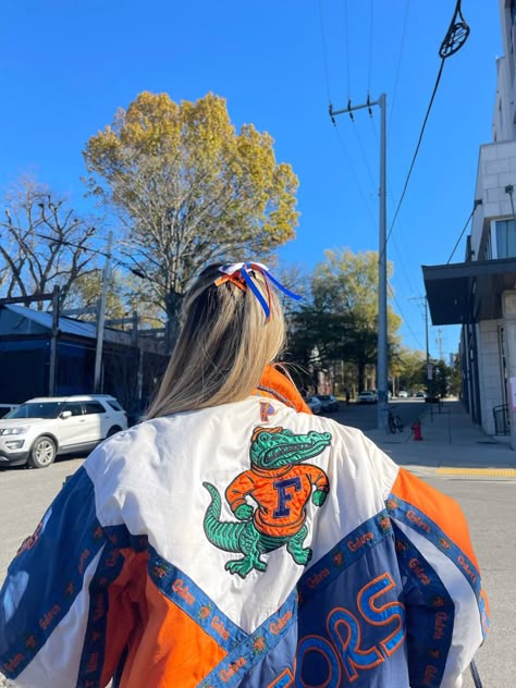 College Games Outfit, Gators Gameday Outfit, Diy Gameday Clothes, Gators Game Day Outfit, Uf Game Day Outfit, Gator Gameday Outfit, Uf Aesthetic, Florida Gator Game Day Outfit, Florida Gators Gameday Outfits