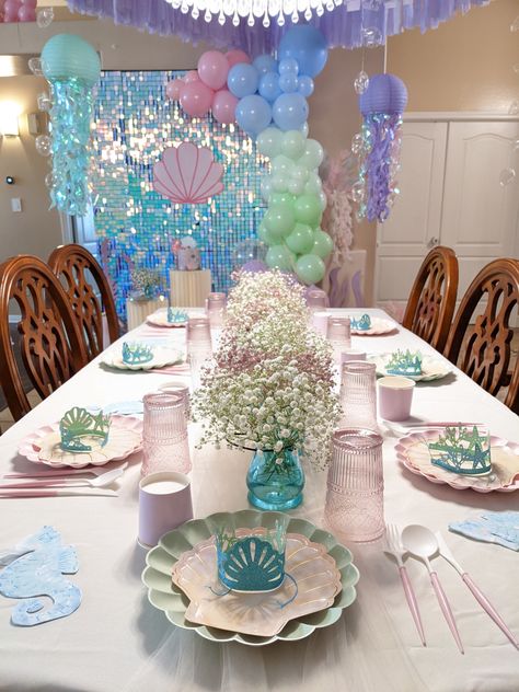 Mermaid Centerpiece Ideas, Mermaid Centerpieces, Little Mermaid Centerpieces, Mermaid Centerpiece, Mermaid Table, Underwater Birthday, Table Centerpiece Ideas, Ariel Birthday Party, Girls 3rd Birthday