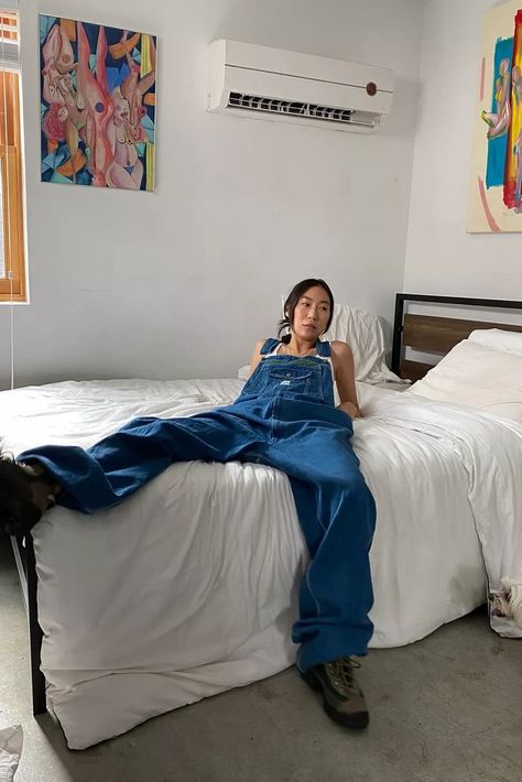 Oversized Overalls Outfit, Oversized Overalls, Fits Comfy, Jeans Urban Outfitters, Oversize Outfit, Urban Outfitters Shop, Denim Fits, Overalls Outfit, Latest Jeans