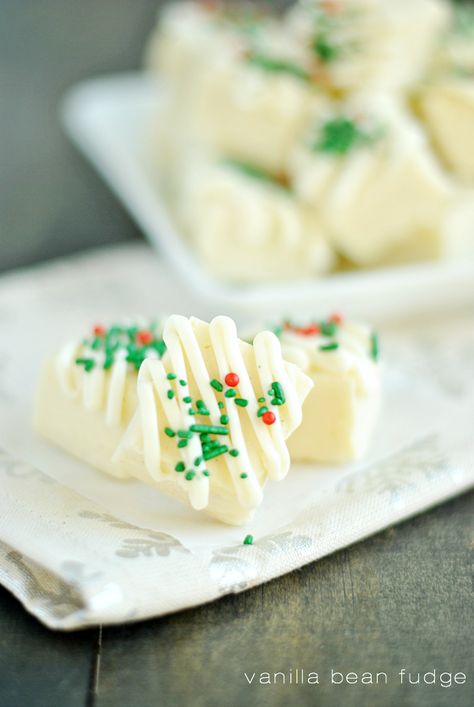 This Vanilla Bean fudge is as easy to make as it is gorgeous! Add it to your holiday cookie plate or serve it at a party. Holiday Fudge, Vanilla Fudge, Dessert Dips, Homemade Candies, Christmas Cooking, Fudge Recipes, Chocolate Fudge, Holiday Desserts, Sweets Treats