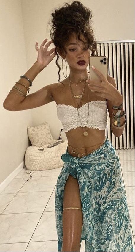 Jhene Aiko Concert, Pool Hairstyle Ideas, Holiday Fits, Island Outfit, Mode Hippie, Concert Dresses, Earthy Outfits, Estilo Hippie, Jhene Aiko