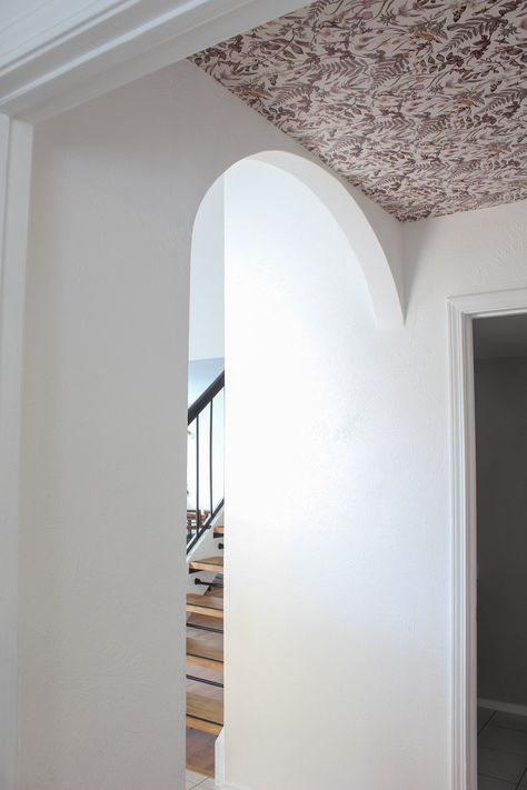 Adding Arches To Doorway Diy, Indoor Archway, Diy Arch Hallway, Diy Curved Archway, Inset Arch Wall, Diy Archway Interior, Create An Arch Doorway, Diy Archway, Make Arch Doorway