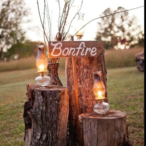 Outdoor Night Wedding, Country Wedding Reception, Wedding Reception Ideas, Garden Reception, Country Theme Wedding, Rustic Fall Wedding, Cute Ideas, Wedding Outdoor, Country Wedding Dresses