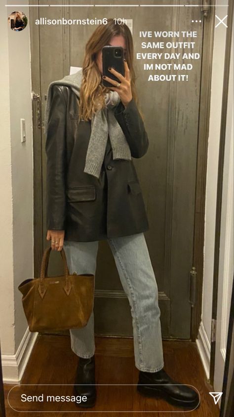 Allison Bornstein, Professional Dress Code, Minimal Sweater, Parisian Outfits, Simple Wardrobe, Leather Jacket Outfits, Wardrobe Edit, Professional Dresses, Outfit Goals