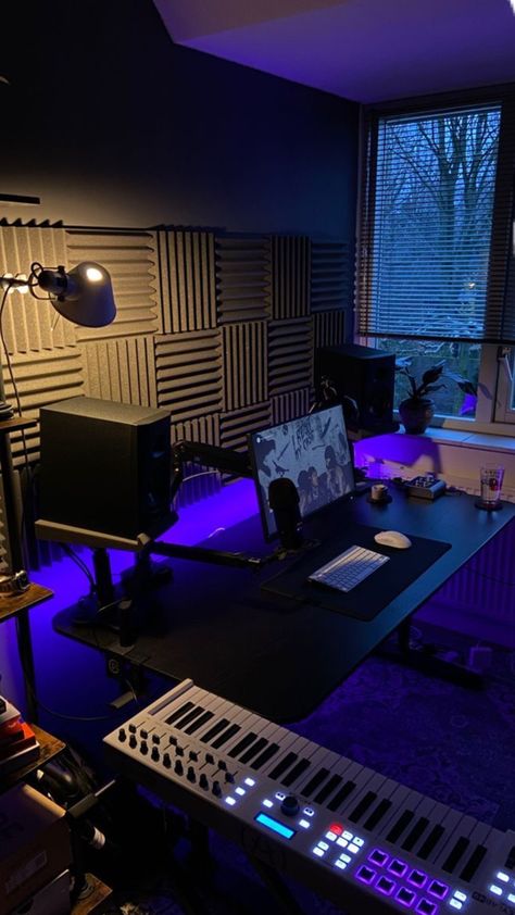 Music Producer Room Ideas, Music Studio Room Ideas Bedrooms, Music Studio Gaming Room, Musical Studio Room, Black Music Studio Room, Studio Music Setup, House Studio Music, Music Studio Office Ideas, Music Studio In House