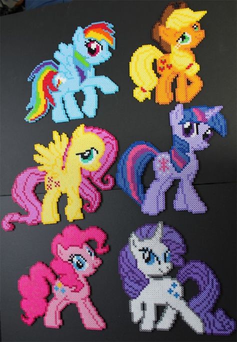 My Little Pony Perler Creations, Fuse Bead Patterns, Art Perle, Hama Beads Design, 8bit Art, Perler Crafts, Hama Bead, Diy Perler Bead Crafts, Motifs Perler